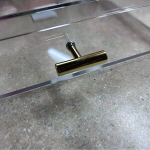 Threshold Transparent Display Box